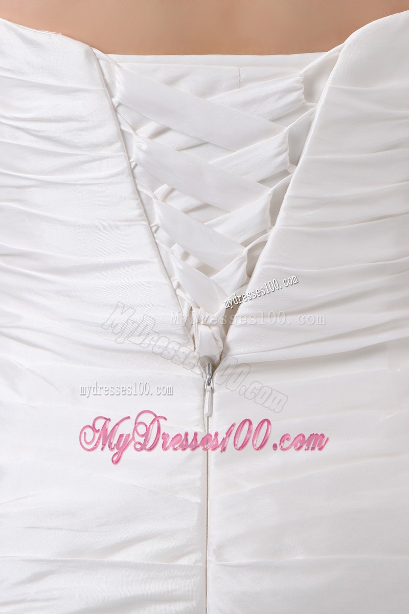Layers Ruching Court Train Dresses for Brides Decorated with Small Flowers