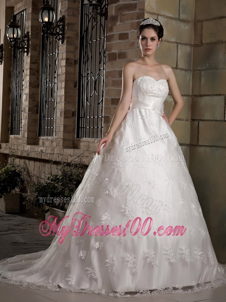 Floral Appliques Dress for Brides with Handle Flowers Sash and Lace Hemline