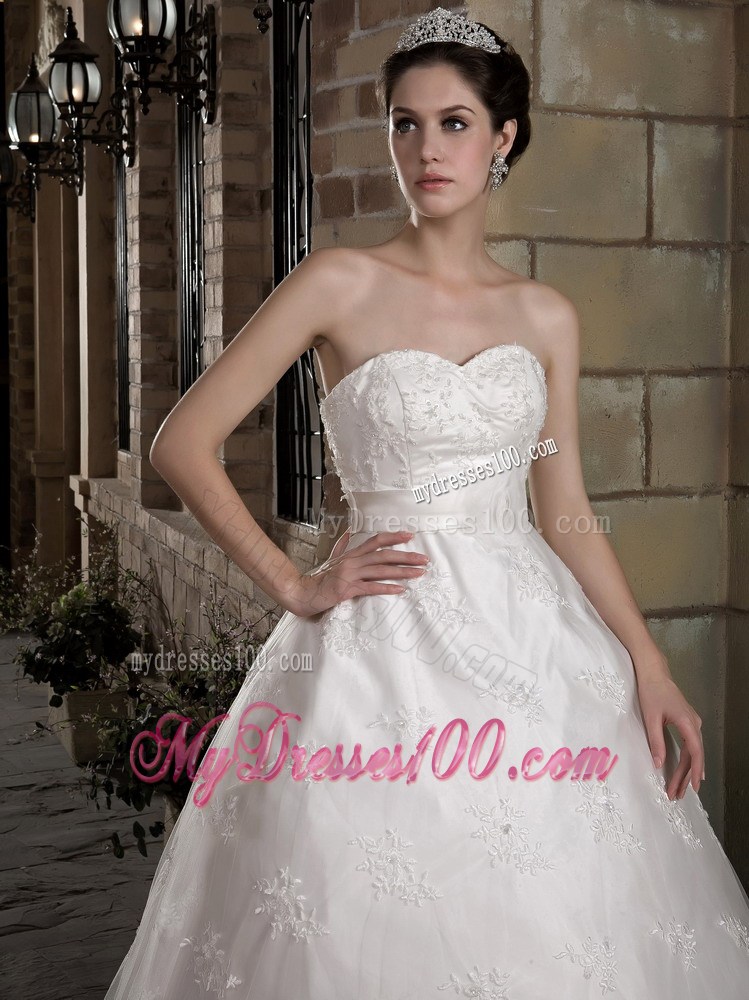 Floral Appliques Dress for Brides with Handle Flowers Sash and Lace Hemline
