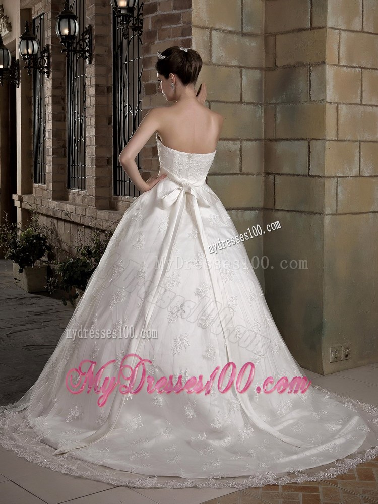 Floral Appliques Dress for Brides with Handle Flowers Sash and Lace Hemline