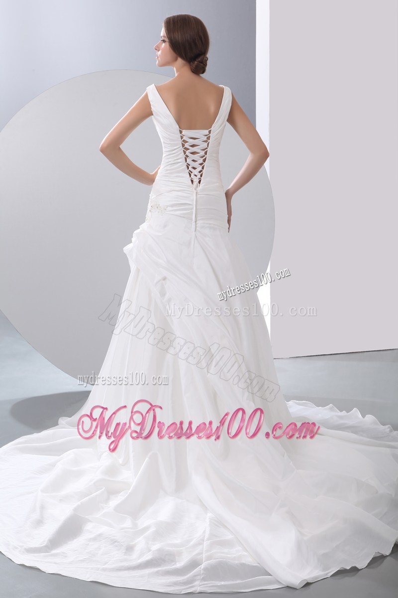 Straps Court Train Wedding Gowns Decorated with Beaded Appliques and Ruching