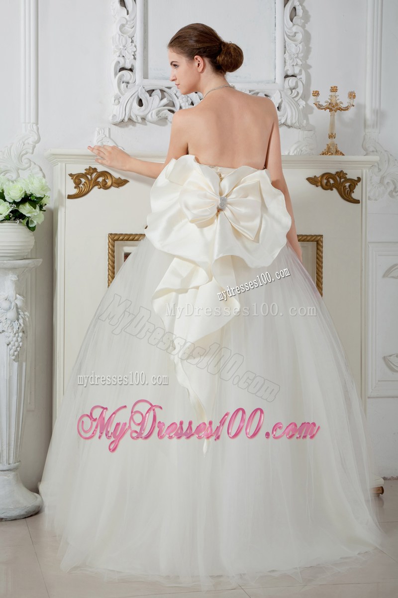 Beaded Appliques and Big Bowknot Accent Floor-length Wedding Gown