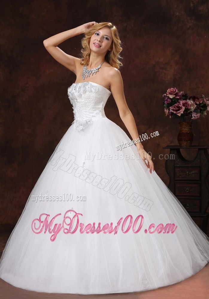 Beading and Hand Made Flowers Decorate Strapless Wedding Gown