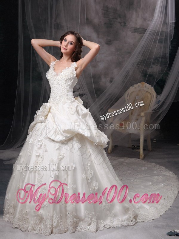 Chapel Train Wedding Dresses with Pick-ups Handle Flower and Lace Hemline