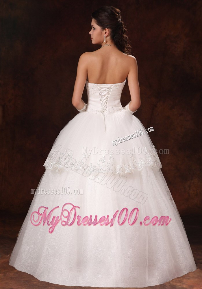 Fashionable Two Tiers Floral Beading Decorated Strapless Wedding Gown