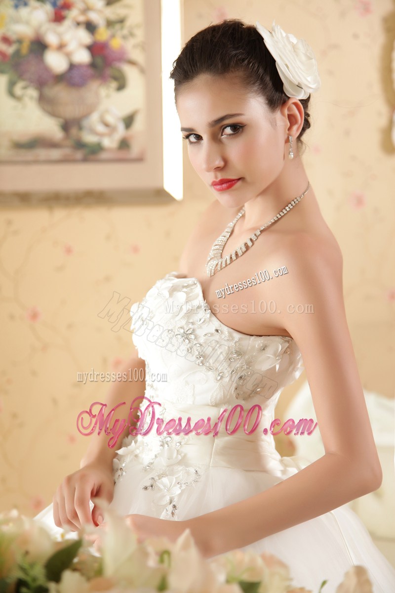 Two Tiers Beading and Ruching Decorated Wedding Dress with Lace Edge