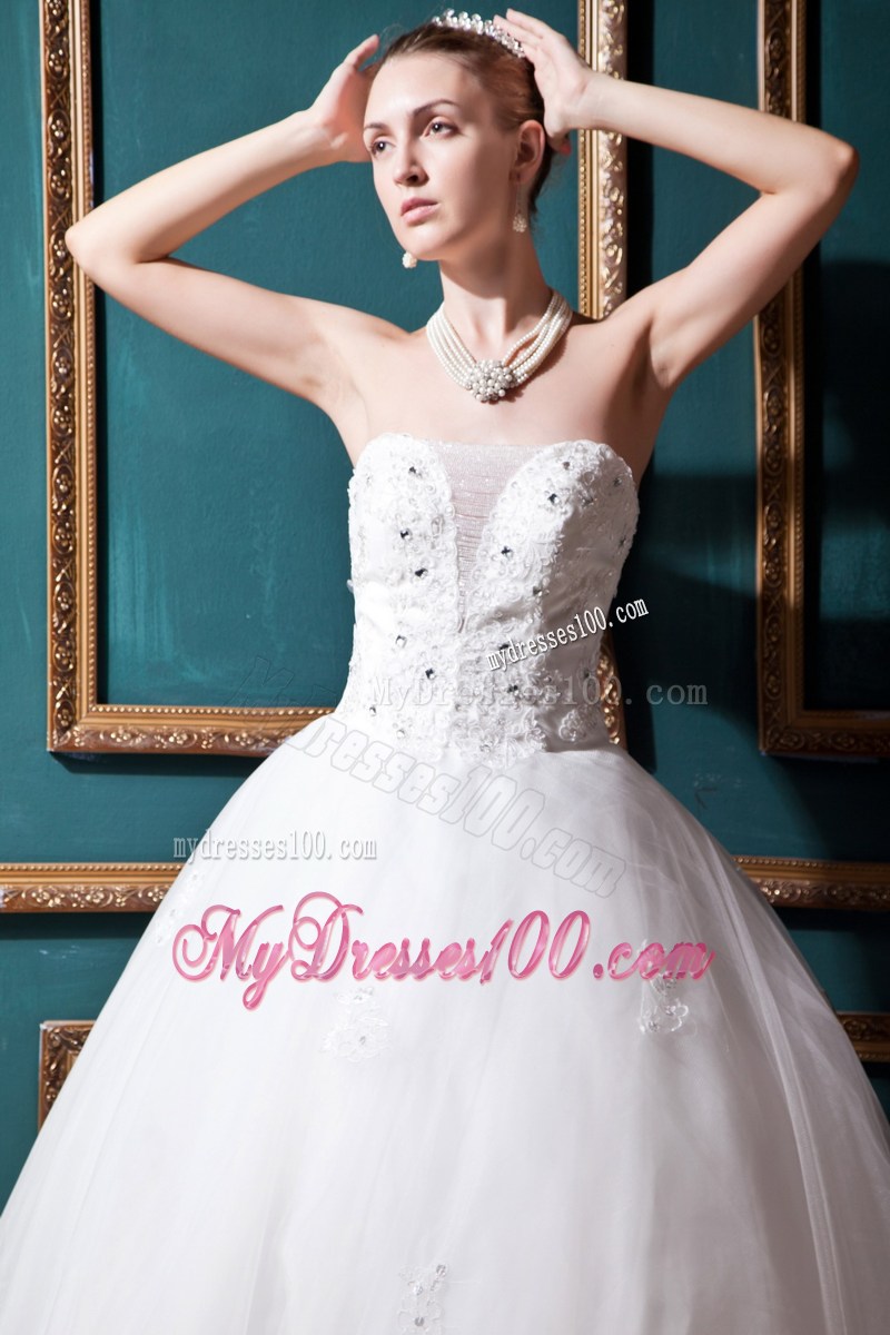 Appliques and Beadings Decorated Dress for Wedding with Lace Hemline