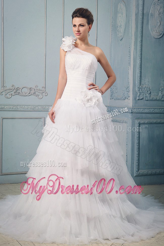 Handle Made Flowers Single Shoulder layers Court Train Train Bridal Dresses