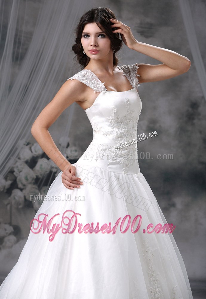 Beautiful Square Neckline Court Train Lace Hem White Wedding Gown