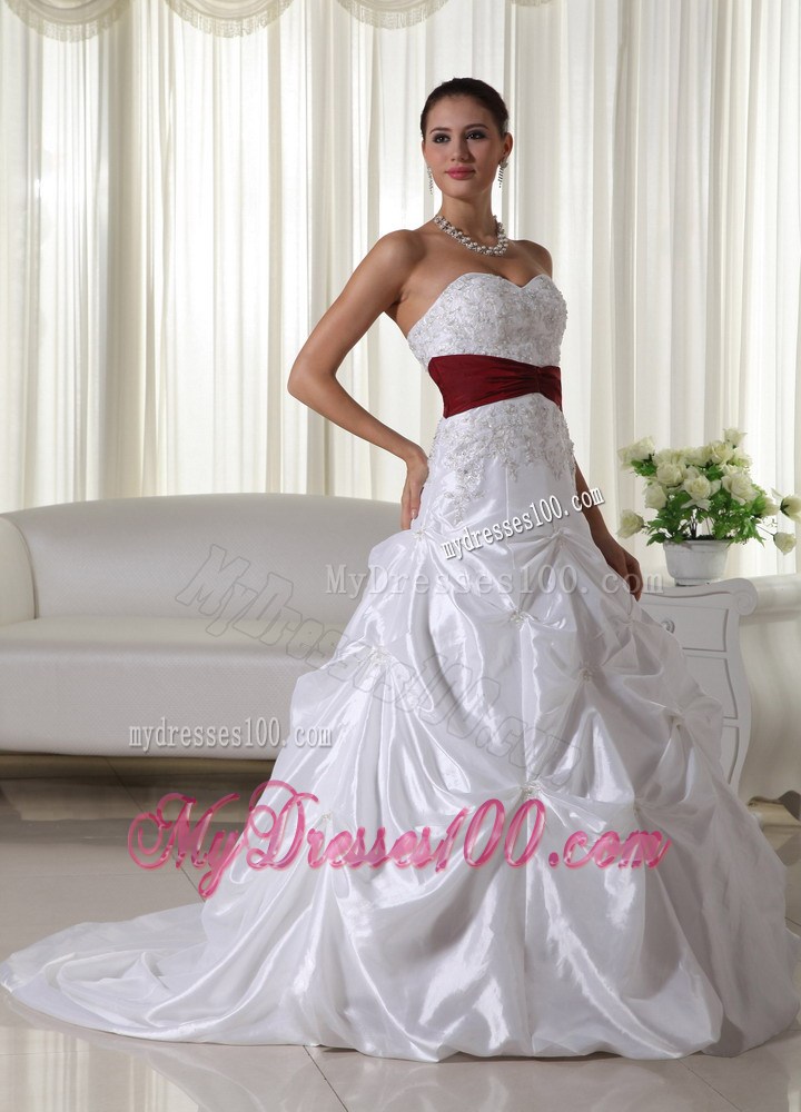 Appliques Pick-ups Chapel Train White Wedding Gown with Burgundy Belt