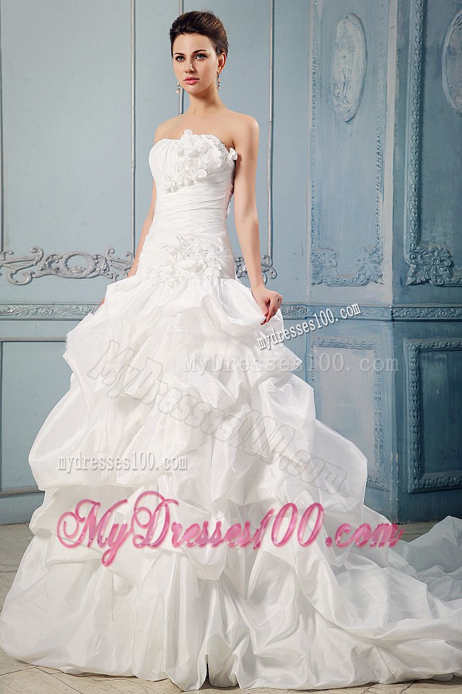 Ruching and Pick-ups Chapel Train Bridal Dresses Unique from Small Flowers