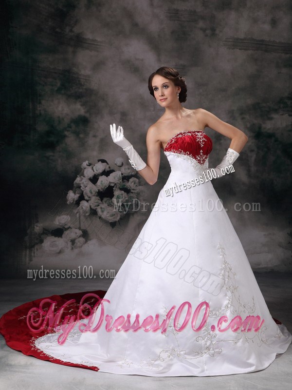 Embroidered Princess Court Train Bridal Dress in White and Red