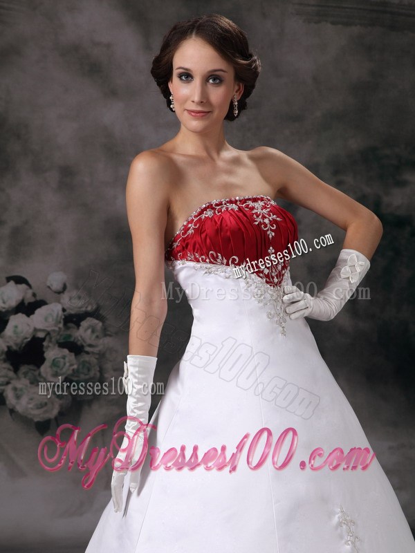 Embroidered Princess Court Train Bridal Dress in White and Red
