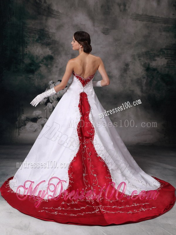 Embroidered Princess Court Train Bridal Dress in White and Red