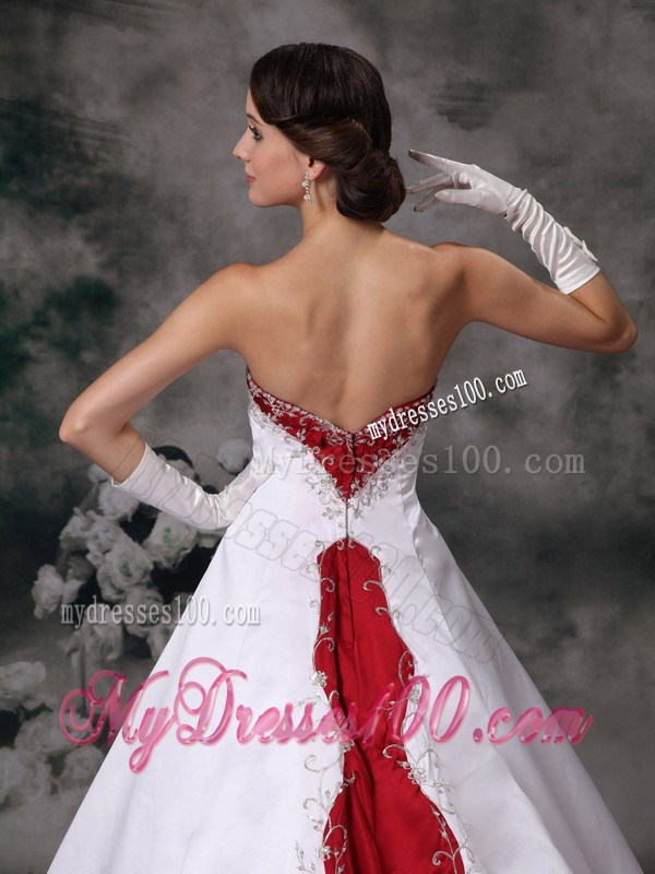 Embroidered Princess Court Train Bridal Dress in White and Red