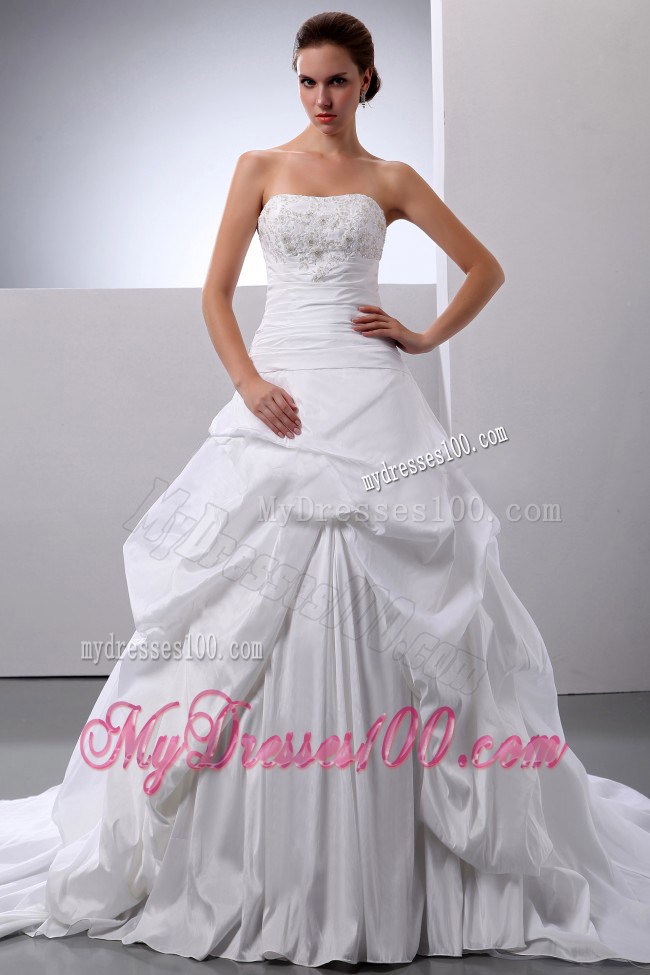 Appliques Beading and Ruching Decorated Wedding Bridal Gowns with Court Train