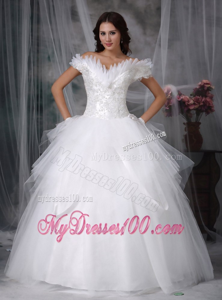 Appliqued Floor-length Tulle Wedding Gown of off-the-Shoulder