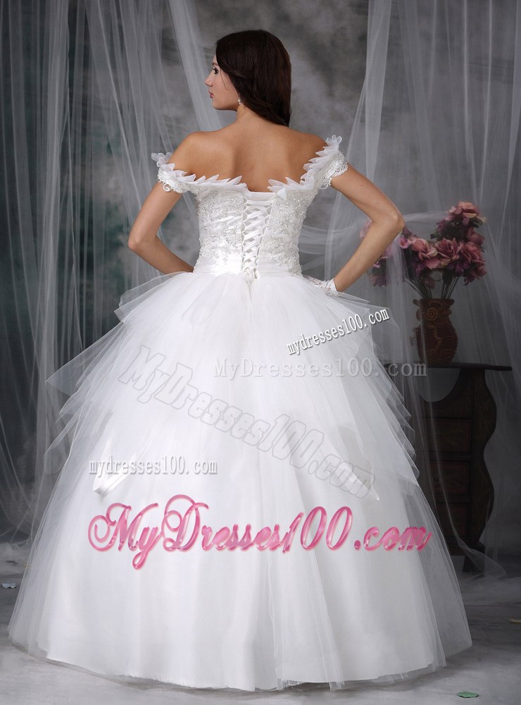 Appliqued Floor-length Tulle Wedding Gown of off-the-Shoulder