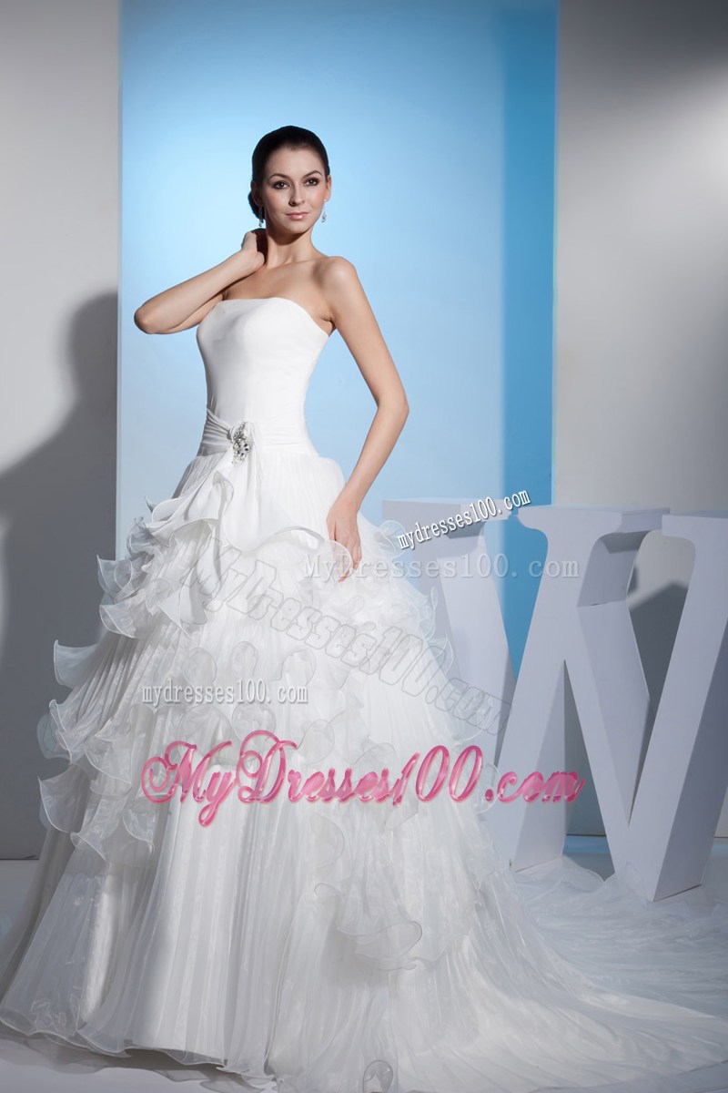 Pleating Ruffles and Tiers Bridal Gowns with Diamonds and Court Train