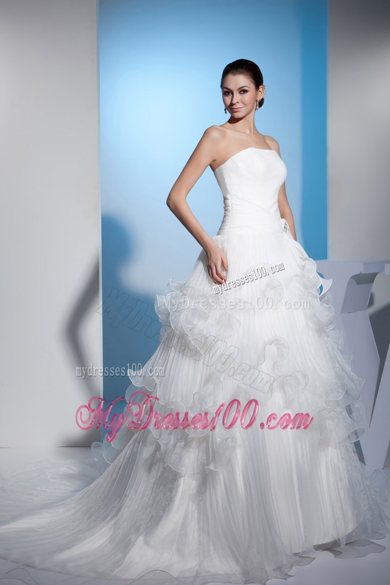 Pleating Ruffles and Tiers Bridal Gowns with Diamonds and Court Train