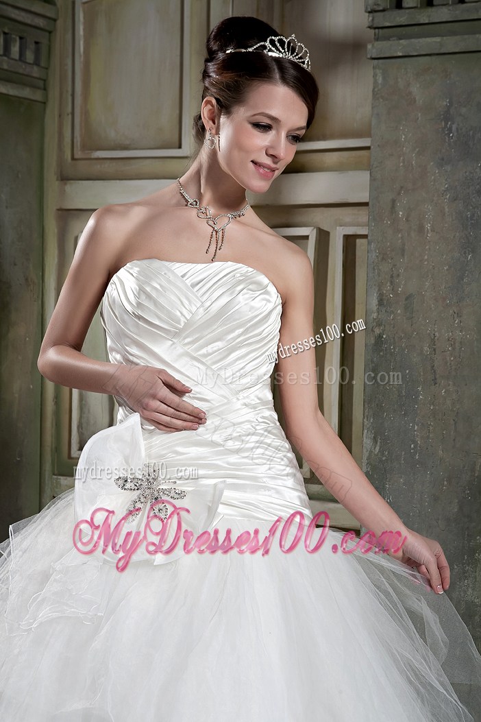 Ruched Tiers Sweep train Tulle Bridal Dresses Decorated with A Beading Petal