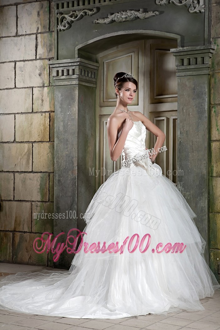 Ruched Tiers Sweep train Tulle Bridal Dresses Decorated with A Beading Petal