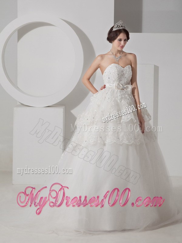 Beading and Lace Flowers Decorated Tiers Wedding Dresses with Bowknot