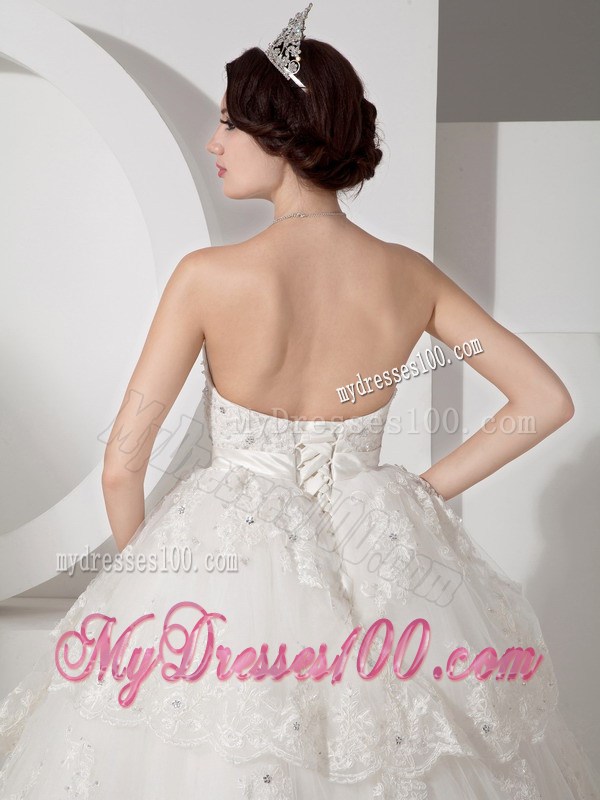 Beading and Lace Flowers Decorated Tiers Wedding Dresses with Bowknot