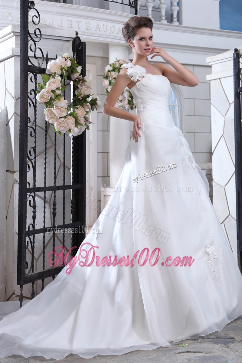 Hand Made Flowers and Appliques Decorated Wedding Dress with Brush Train