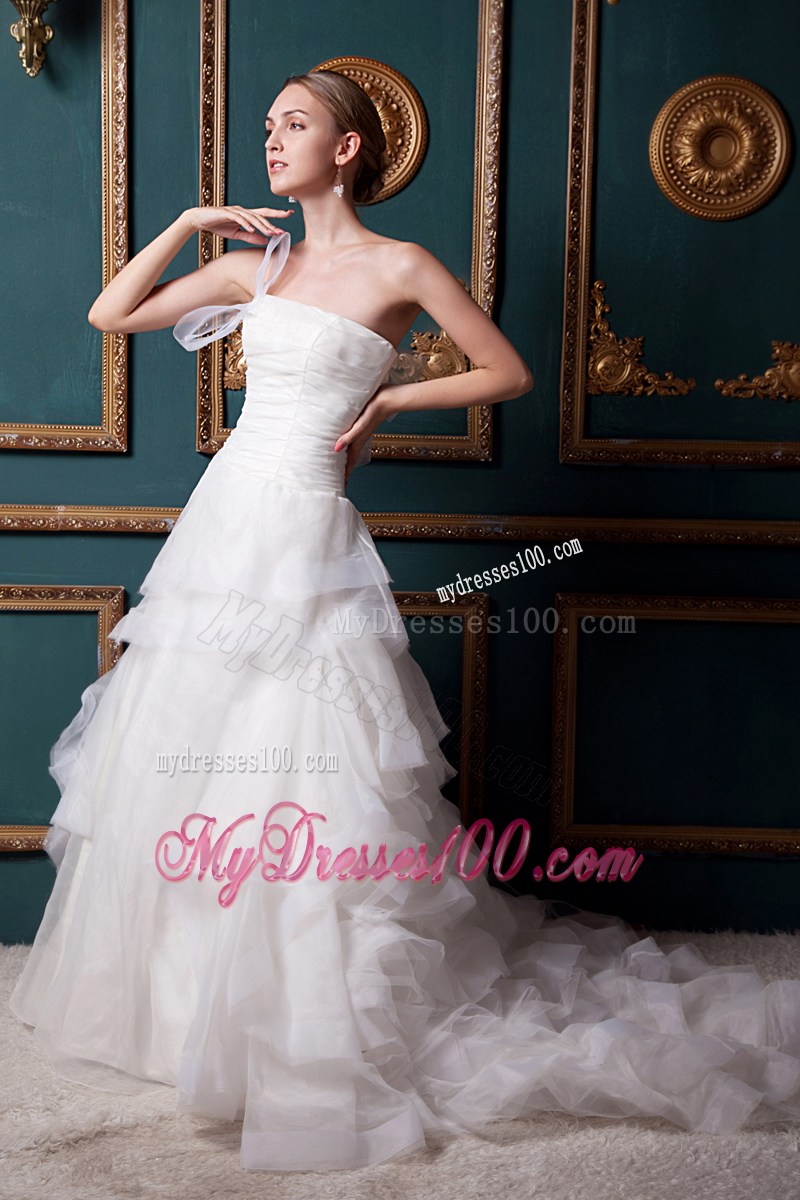 White A-line Organza Chapel Train Bridal Dress with Zipper-up Back