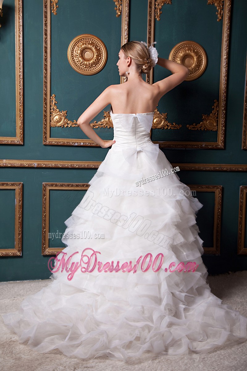White A-line Organza Chapel Train Bridal Dress with Zipper-up Back