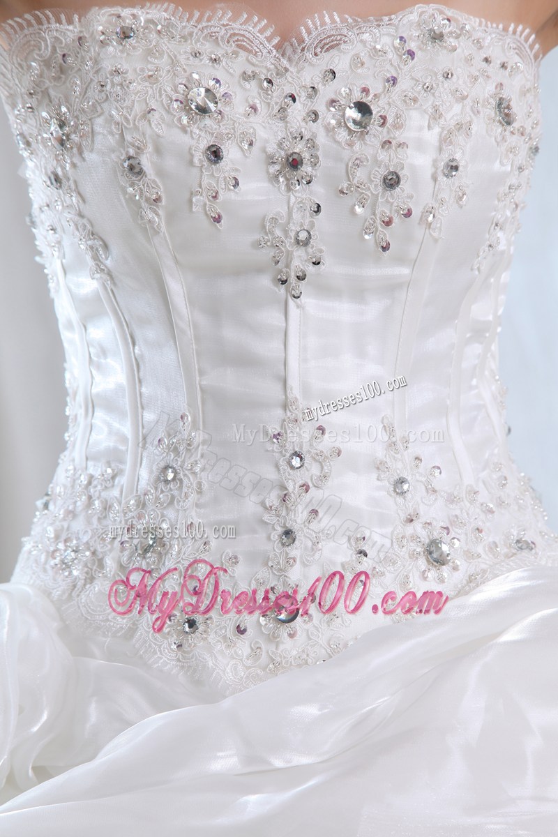 Tiers Pick-ups Jewelry Appliques and Handle Flowers Wedding Gown