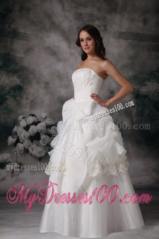 Big Bowknot White Wedding Gown with Ruffles Pick-ups Appliques