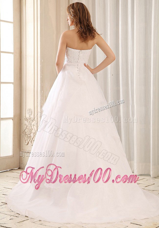 Tiers Sweep Train Bridal Gowns Decorated with Bowknot and Appliques