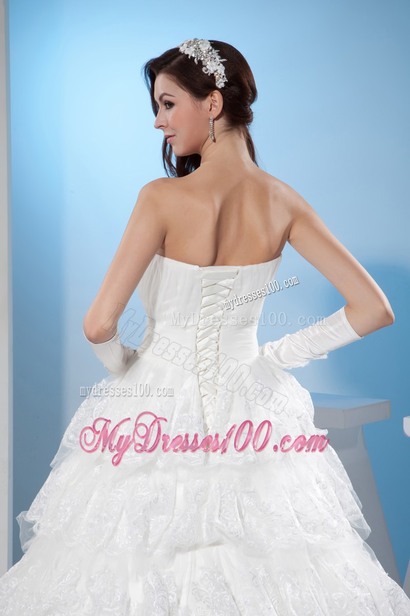 Ruching Court Train Wedding Dresses Decorated with Layers and Lace Hemline