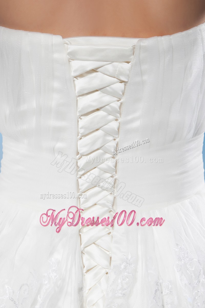 Ruching Court Train Wedding Dresses Decorated with Layers and Lace Hemline