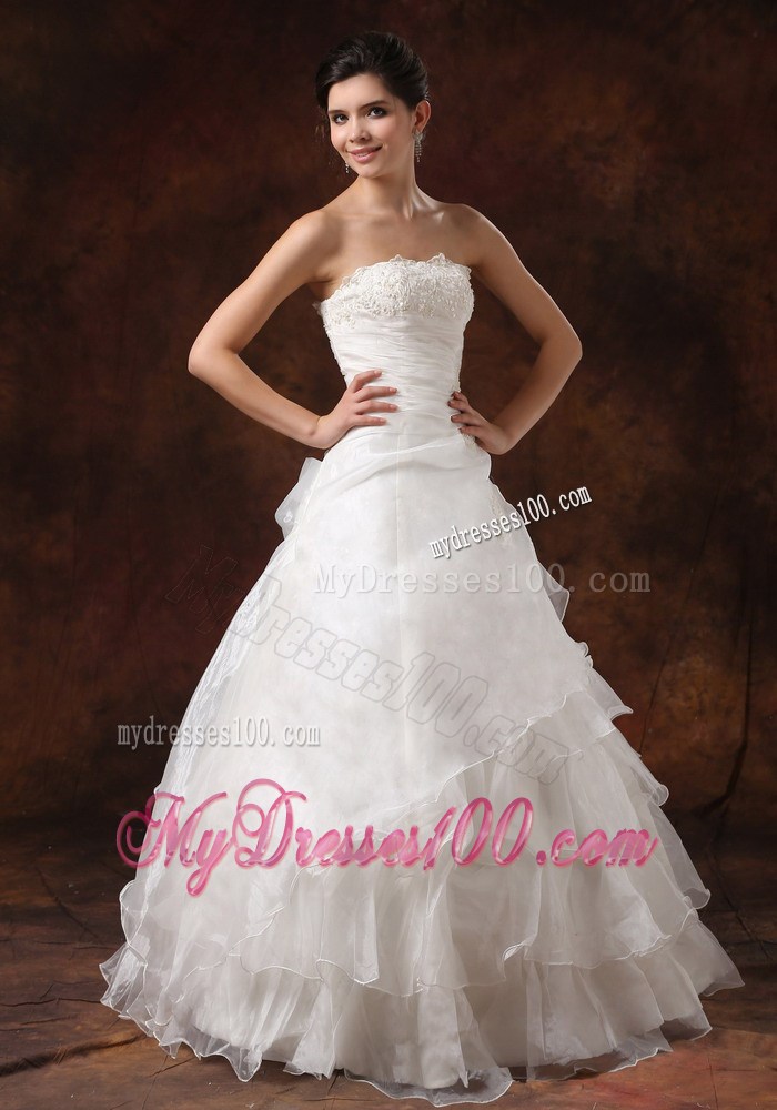 Lace and Ruffled Layer Accent Floor-length Organza Wedding Gown