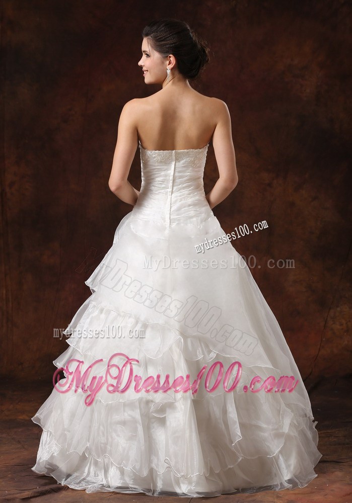 Lace and Ruffled Layer Accent Floor-length Organza Wedding Gown