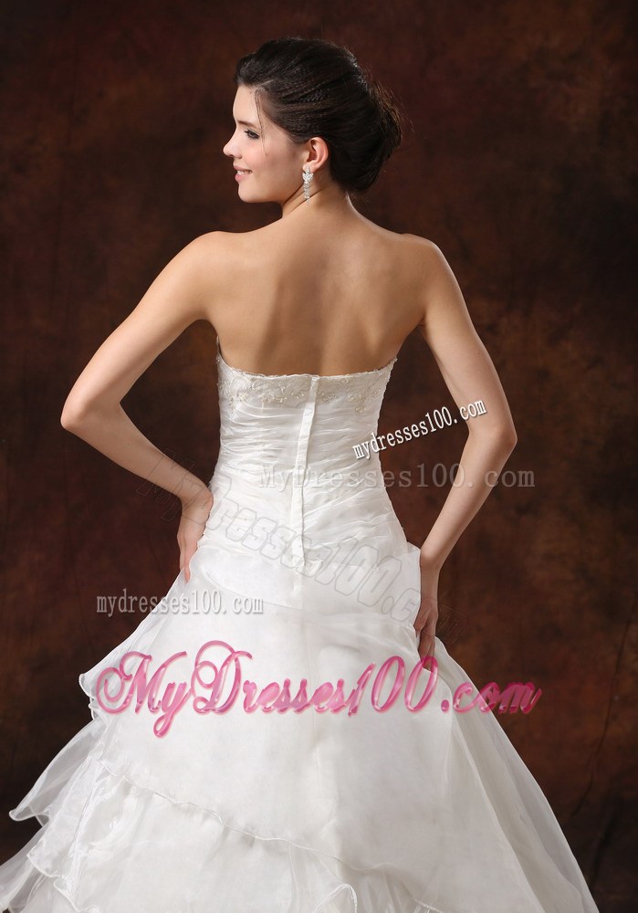 Lace and Ruffled Layer Accent Floor-length Organza Wedding Gown