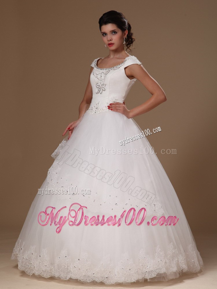Appliques and Short Sleeves Floor-length Tulle Wedding Dresses