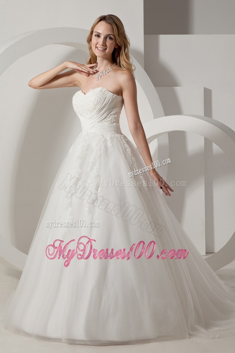 Strapless Sweetheart Court Train Lace-up Appliqued Wedding Dresses