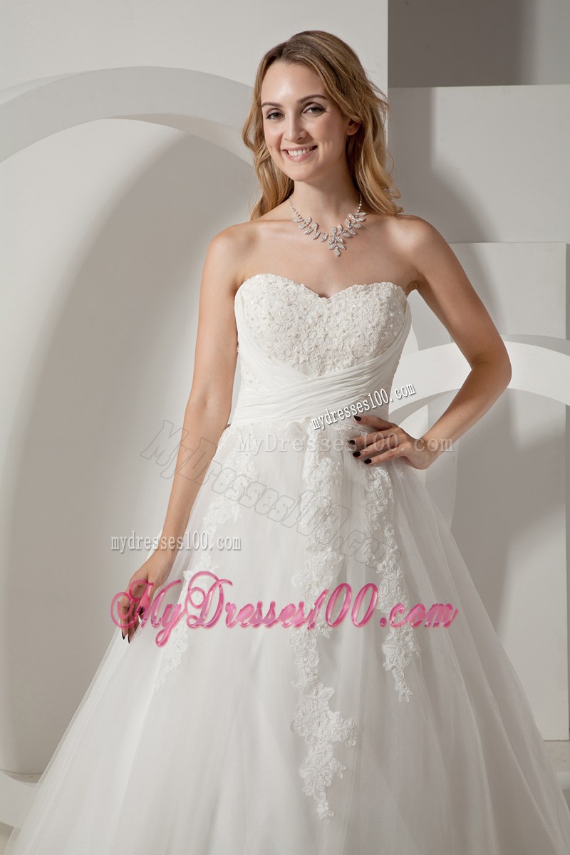 Strapless Sweetheart Court Train Lace-up Appliqued Wedding Dresses