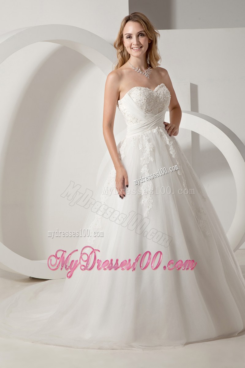 Strapless Sweetheart Court Train Lace-up Appliqued Wedding Dresses