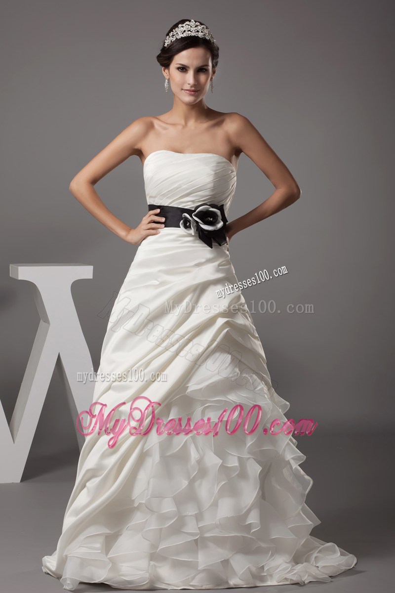 White Ruffles Sweep Train Wedding Gowns with Black Handle Flowers Sash