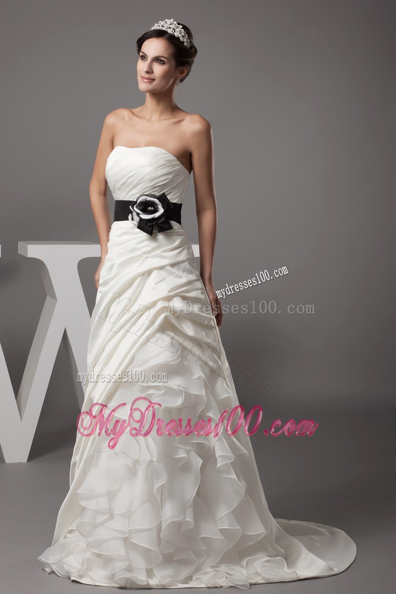 White Ruffles Sweep Train Wedding Gowns with Black Handle Flowers Sash