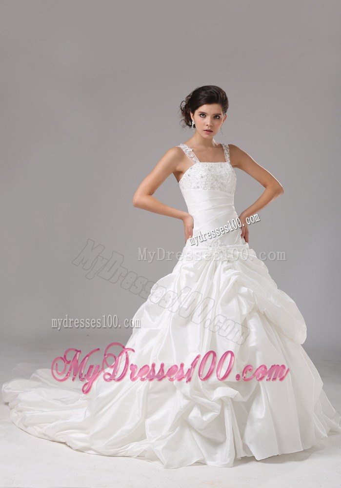 Straps Princess Brush Wedding Dress with Embroidery and Pick-ups