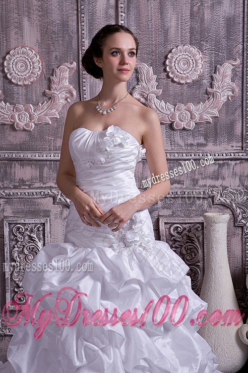Handle Flowers Ruching and Pick-ups Decorated Dress for Brides with Court Train