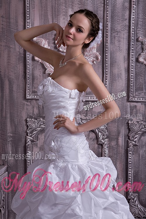 Handle Flowers Ruching and Pick-ups Decorated Dress for Brides with Court Train