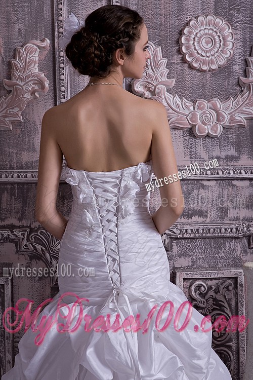 Handle Flowers Ruching and Pick-ups Decorated Dress for Brides with Court Train