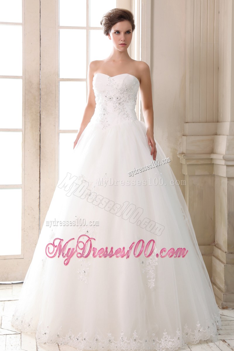 Diamonds and Appliques Decorated Wedding Gown with Lace hemline